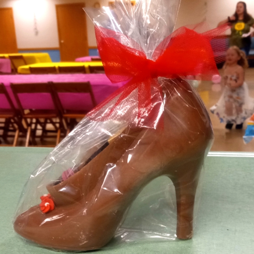 4"x7"x3" SARRIS CANDY CHOCOLATE STILETTO!!!